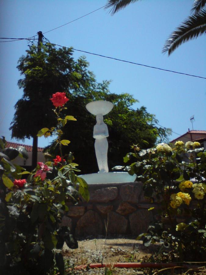 Μεζονετα Nea Roda Exterior foto