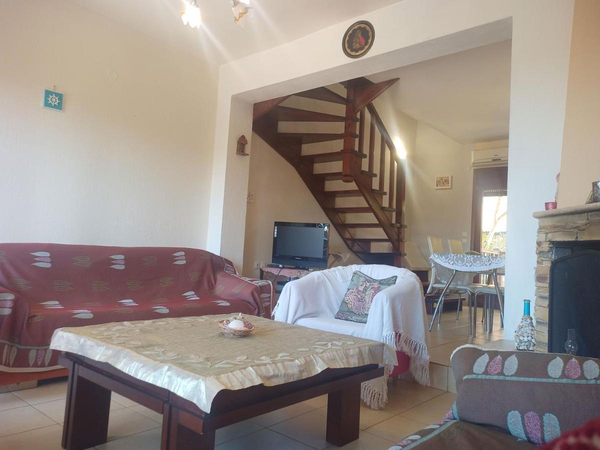 Μεζονετα Nea Roda Exterior foto