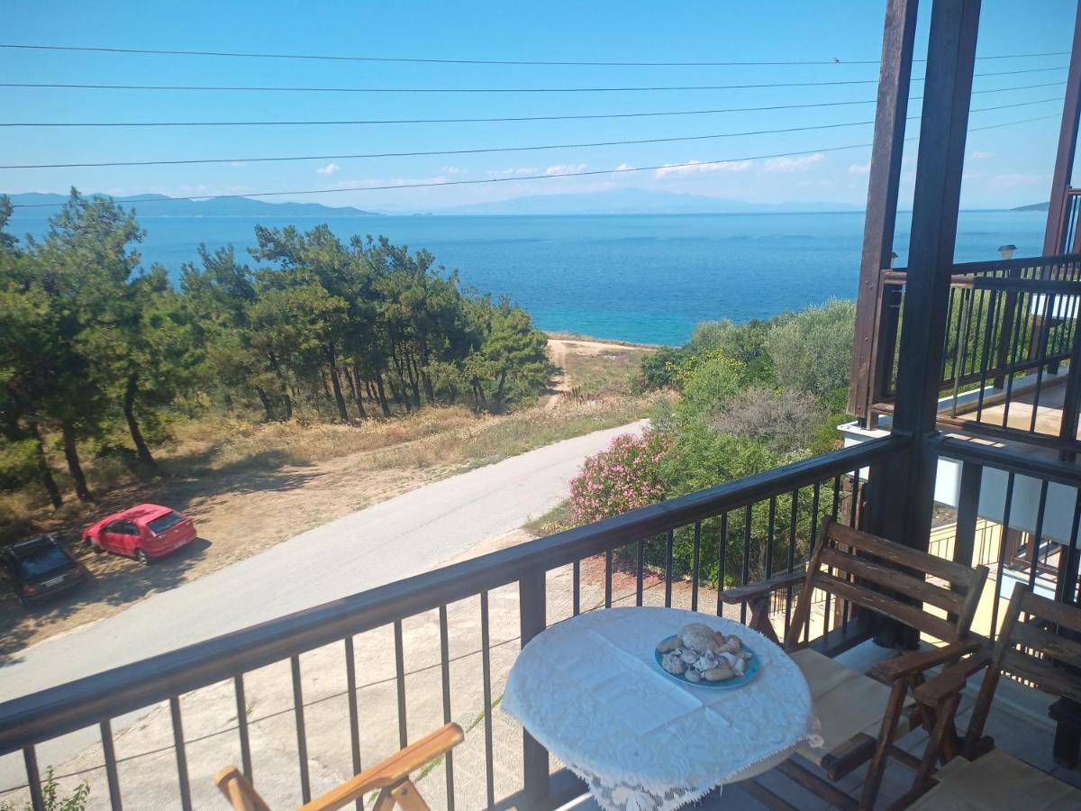Μεζονετα Nea Roda Exterior foto