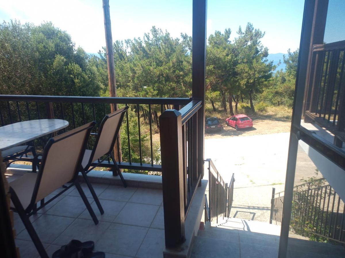 Μεζονετα Nea Roda Exterior foto