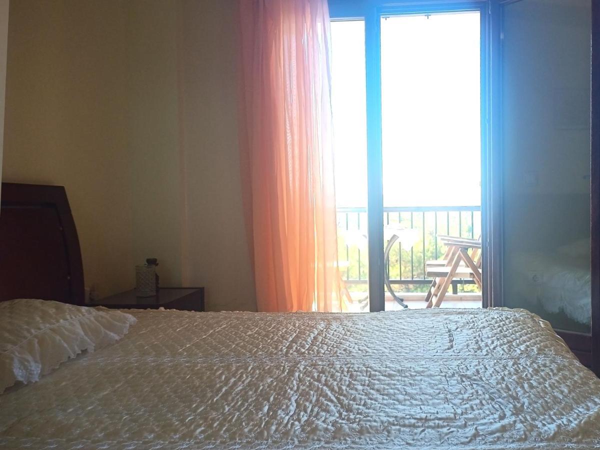Μεζονετα Nea Roda Exterior foto