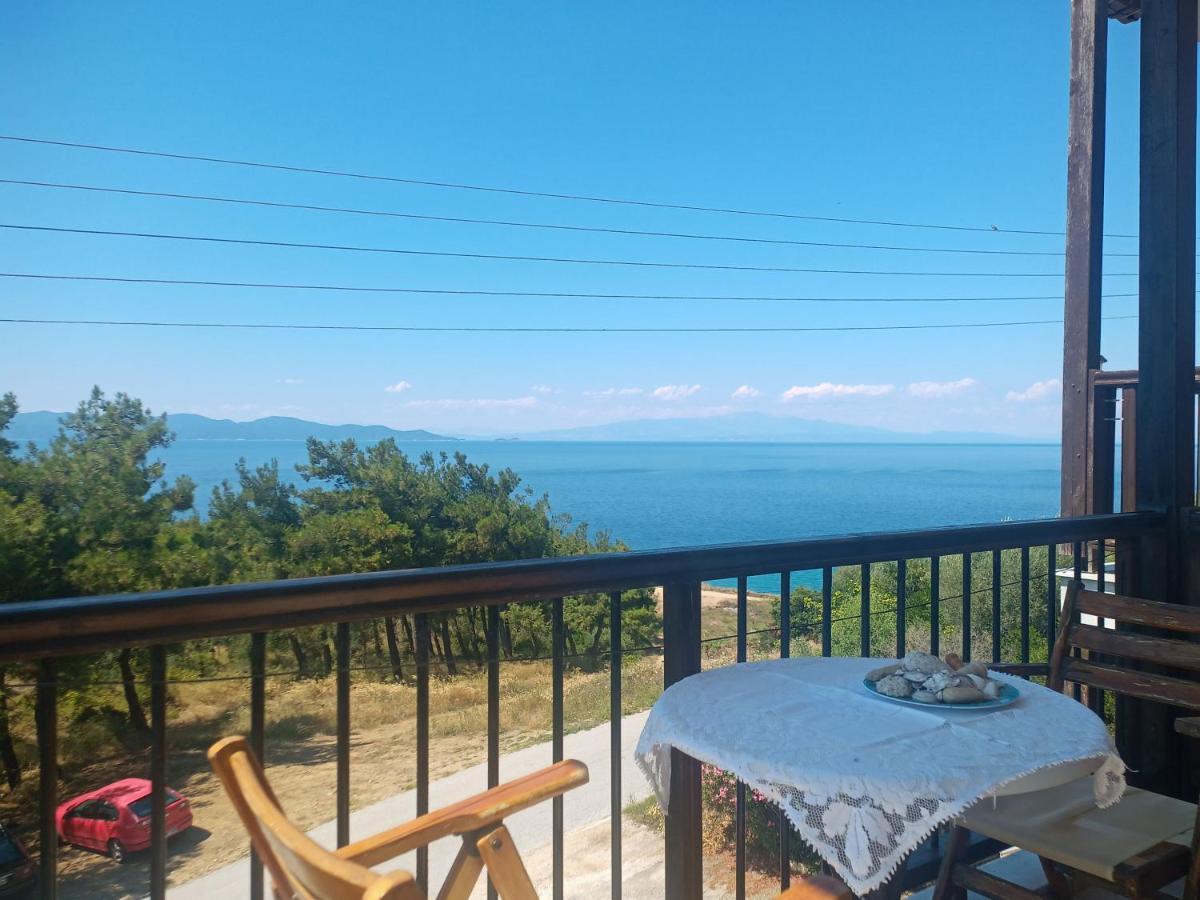 Μεζονετα Nea Roda Exterior foto