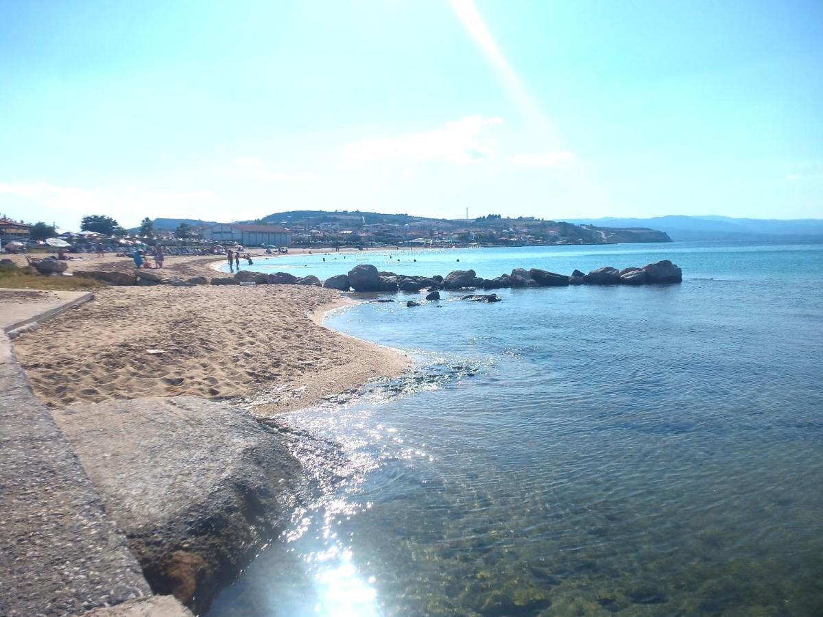 Μεζονετα Nea Roda Exterior foto